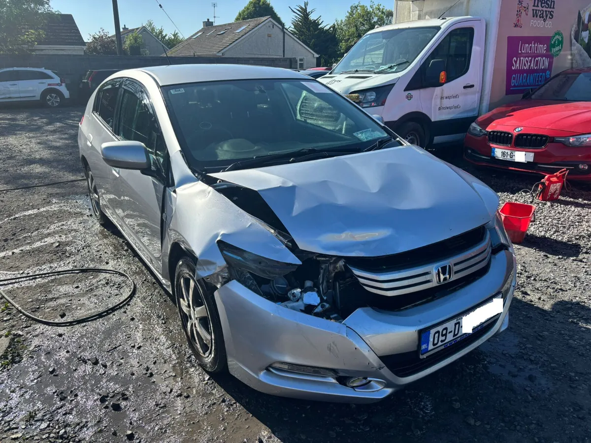 2009 Honda Insight Hybrid Automatic - Image 2
