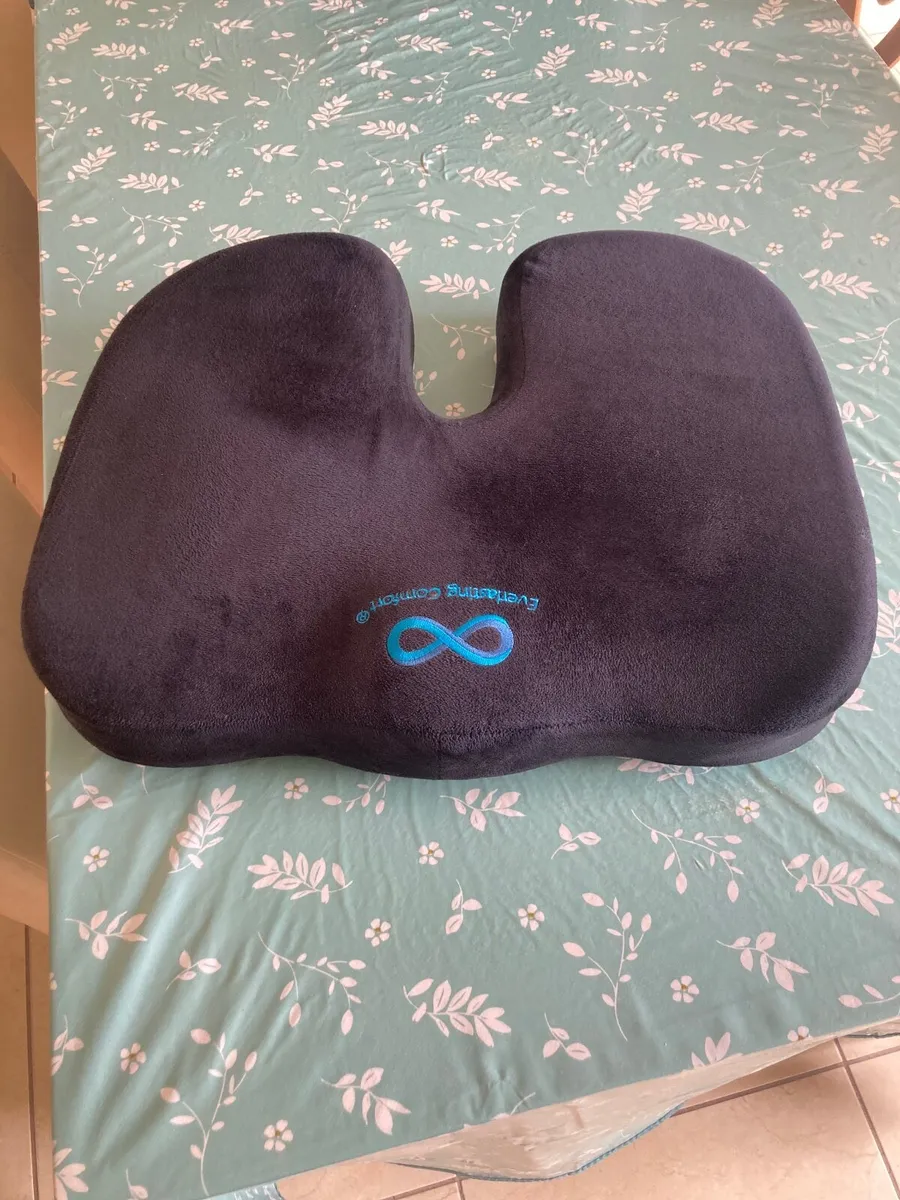 Chair cushion - Image 1