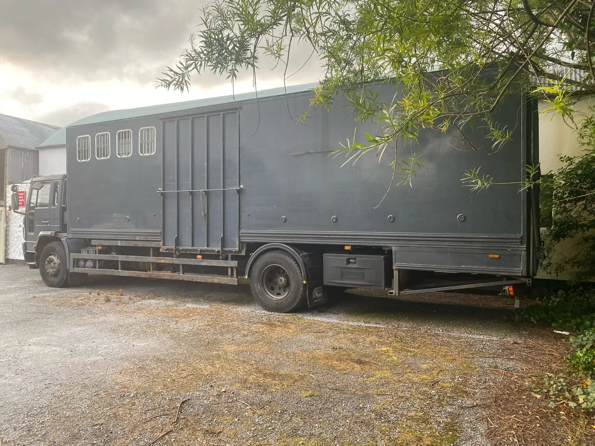 Horse Lorry - Image 3