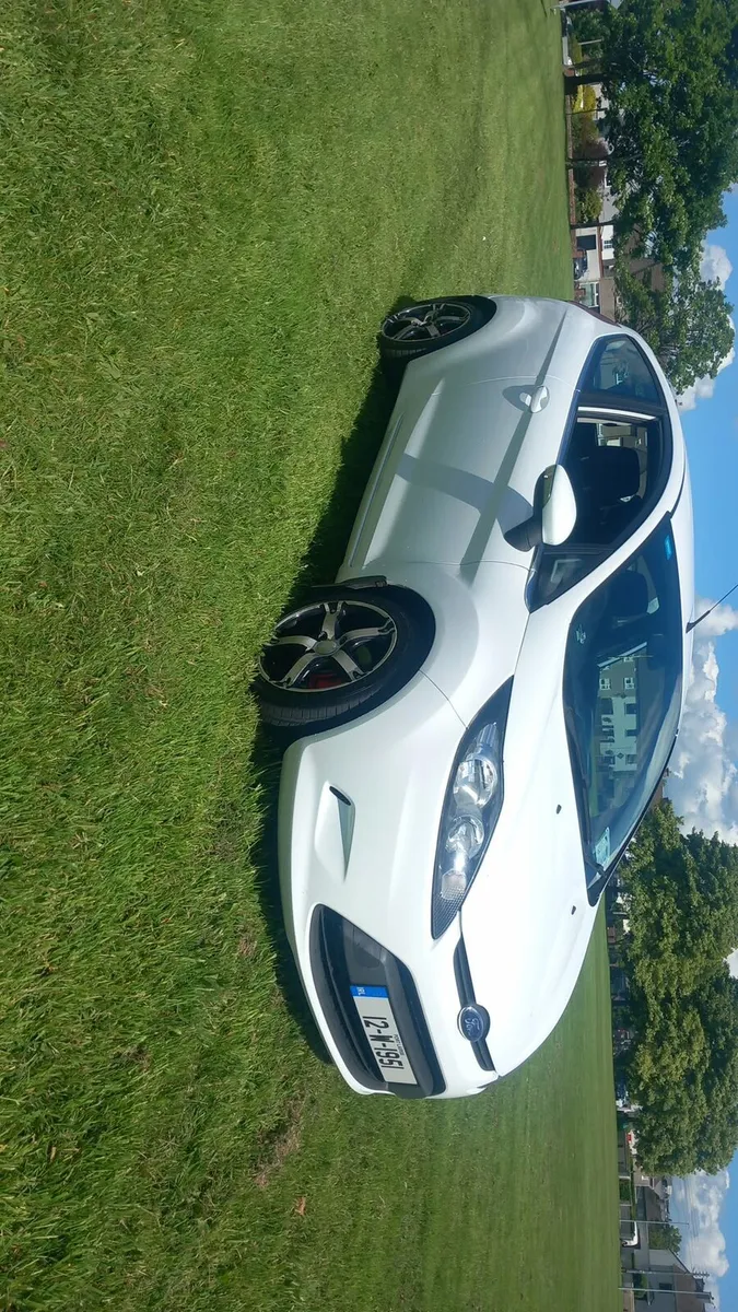 2012 ford fista - Image 4