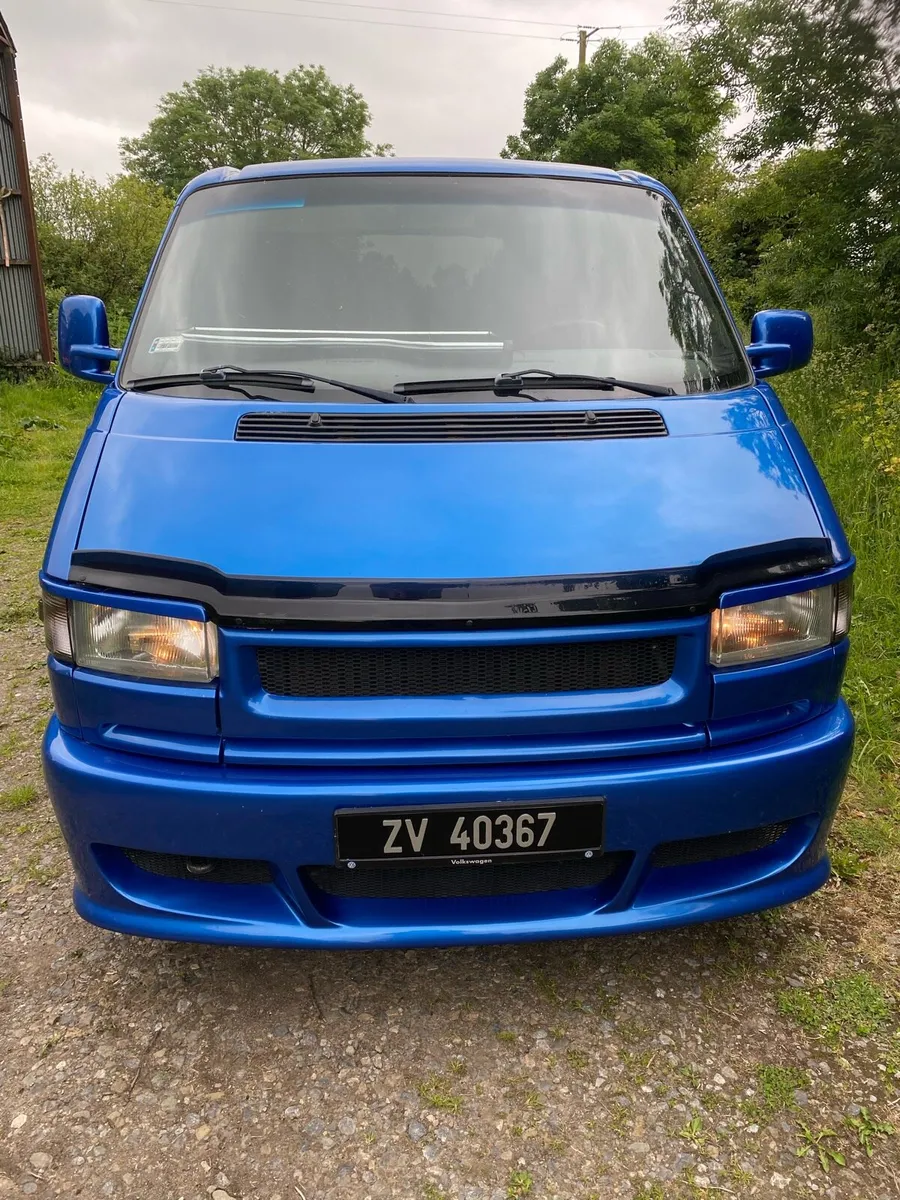 Volkswagen Transporter 2,5 petrol LHD - Image 1