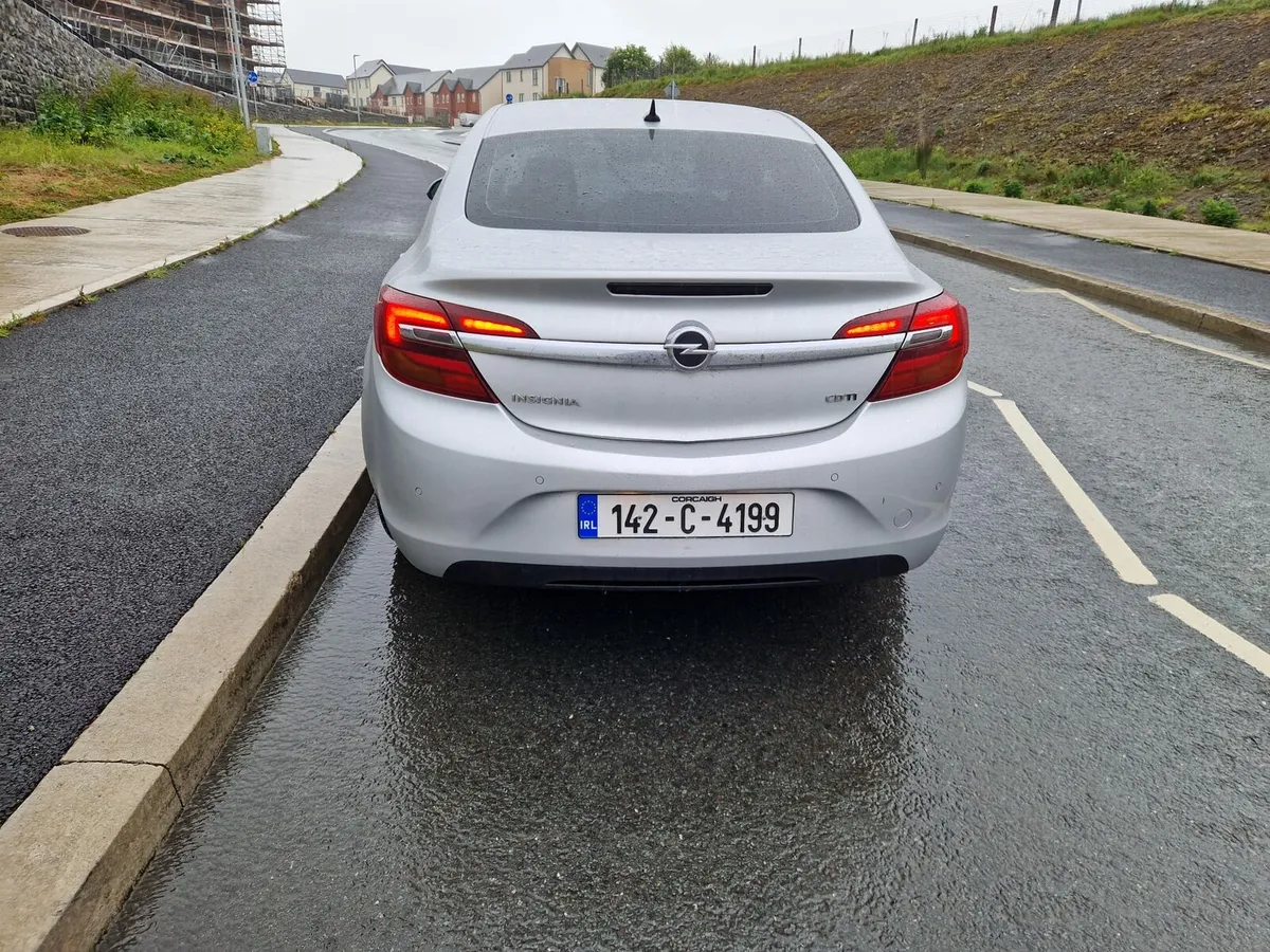 Opel insignia  2.0 cdi nct 11/2026 tax 08/2025 - Image 1