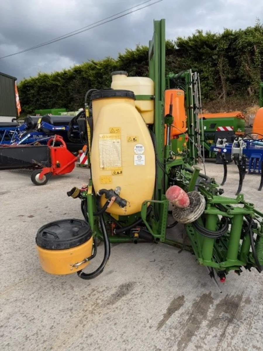 Used Amazone UF1000 15 metre boom sprayer - Image 2