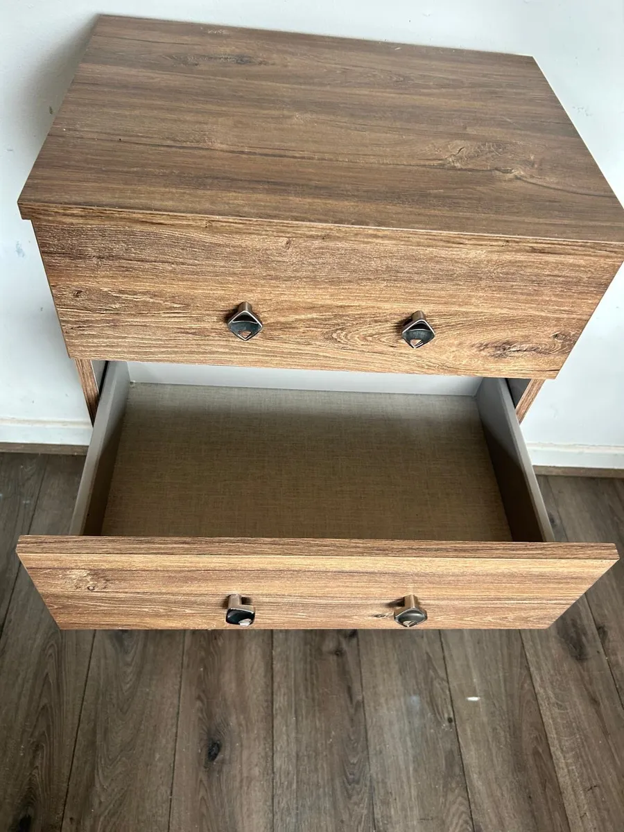 Small chest of drawers - Image 2