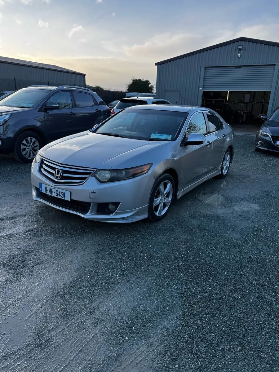 2011 Honda Accord Type S 2.2dsl **READ ADD - Image 1