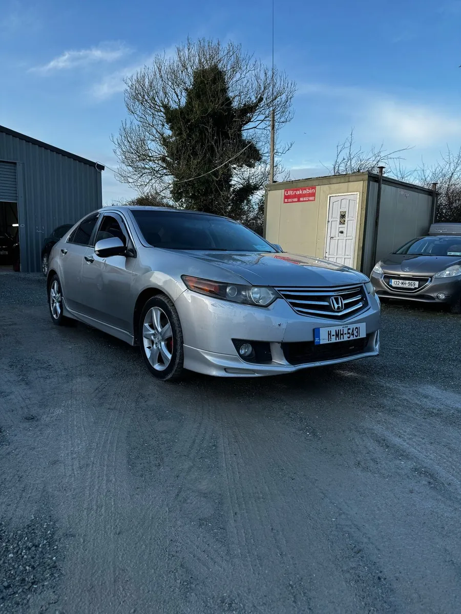 2011 Honda Accord Type S 2.2dsl **READ ADD - Image 2