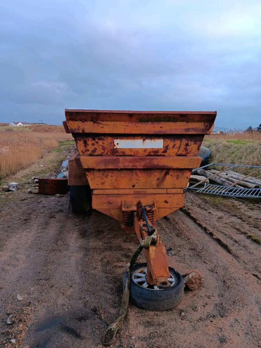 Chieftain & set of tracks - Image 3