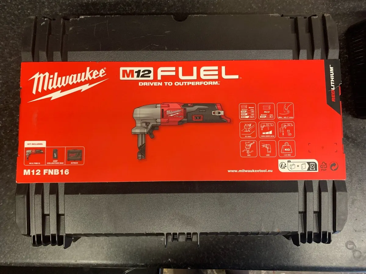 Milwaukee M12 Fuel Profile Nibbler - Image 1