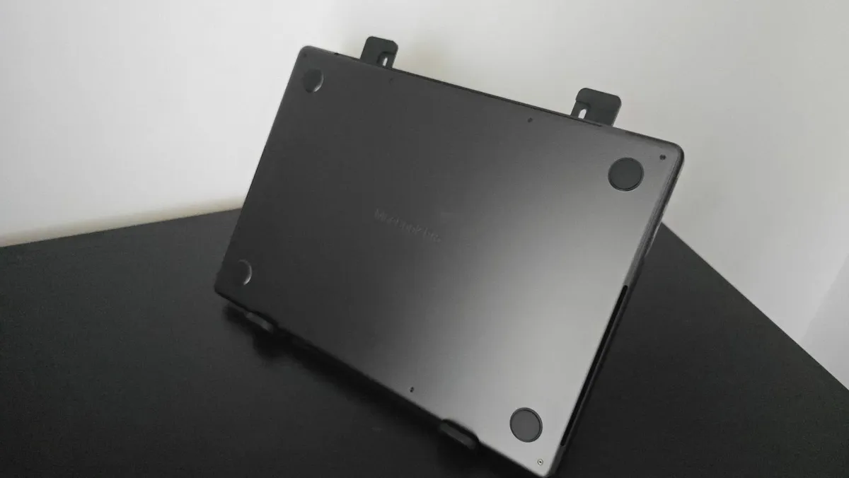 MacBook Pro M4 - Accessories, Receipt & Warranty - Image 2
