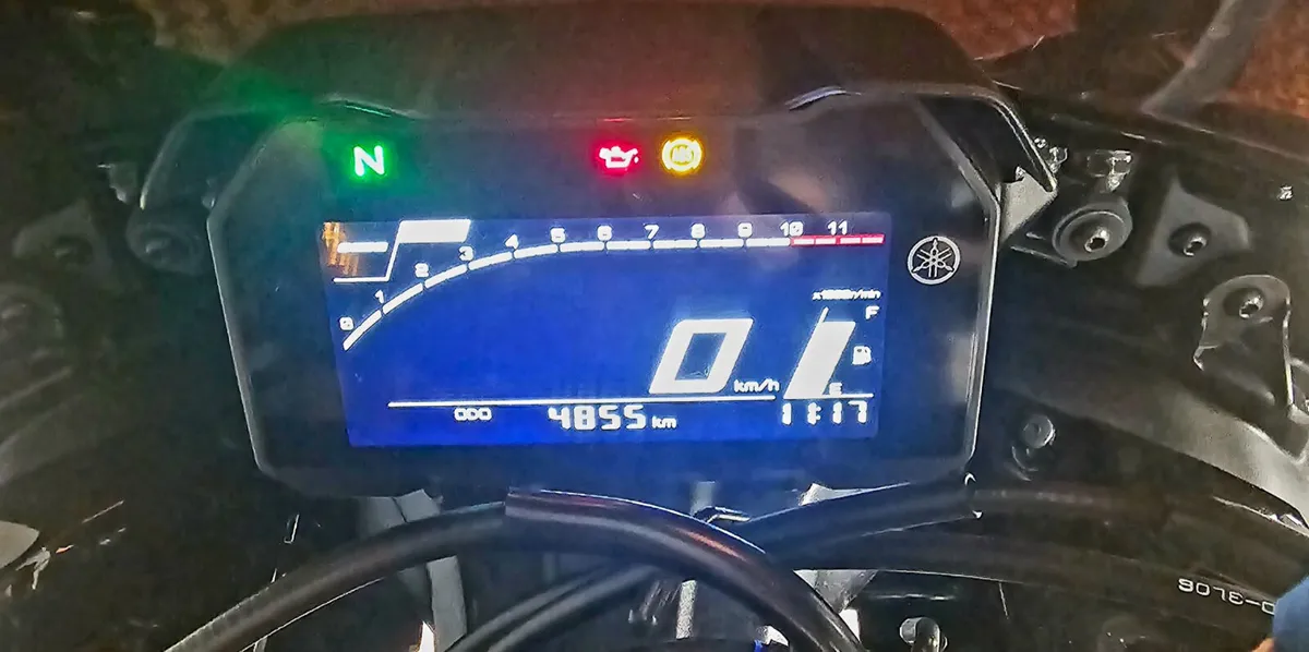 2024 YAMAHA R7 - Image 4
