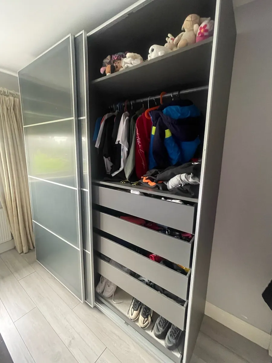 Wardrobe - Image 2