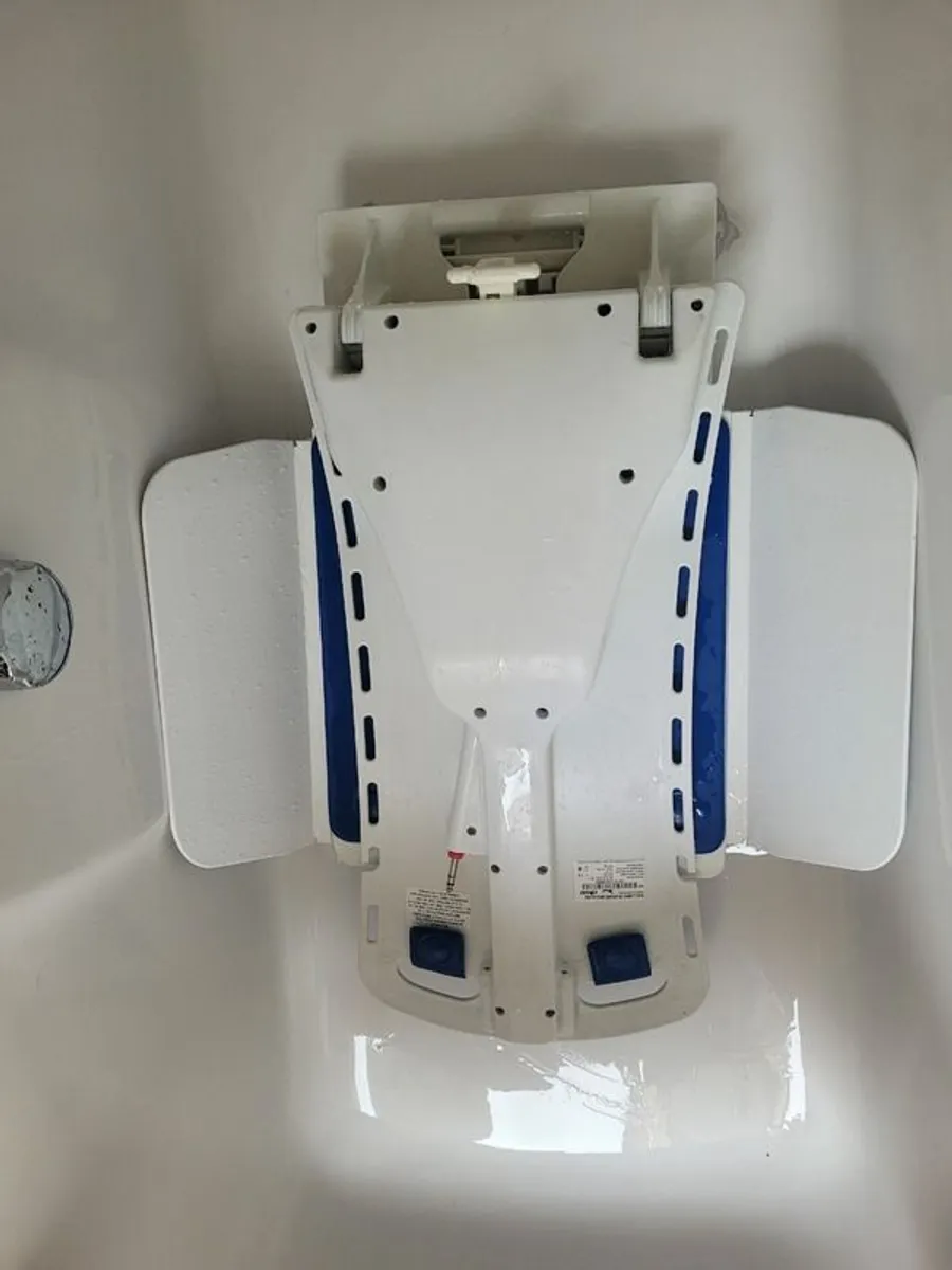 Bath lift - Image 2