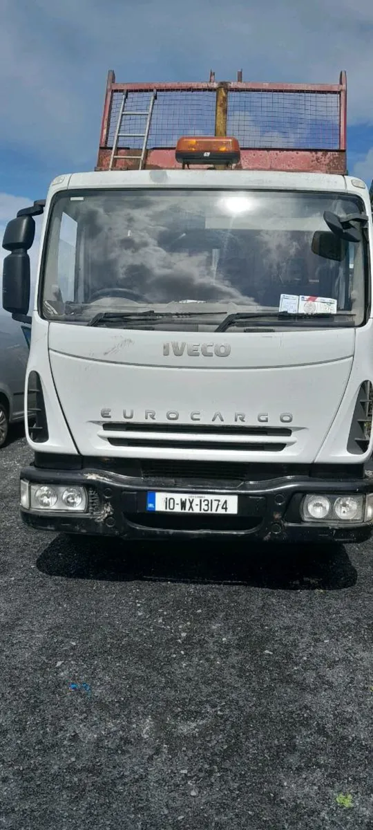 2010 iveco 7.5 ton tipper - Image 1