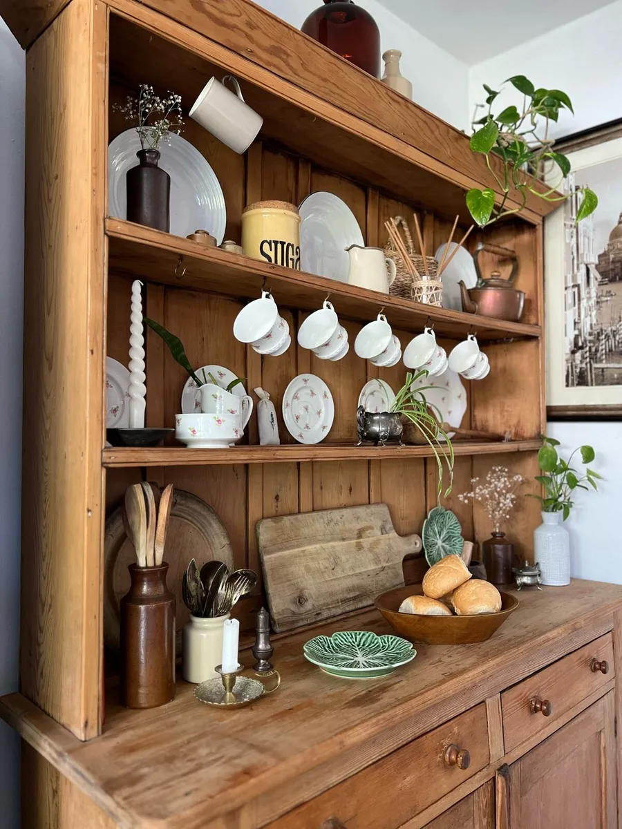 Irish antique pine dresser - Image 2