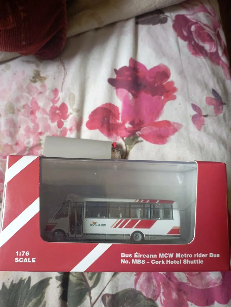 IRM BUS EIREANN MCW METRO RIDER CORK SHUTTLE BUS - Image 1