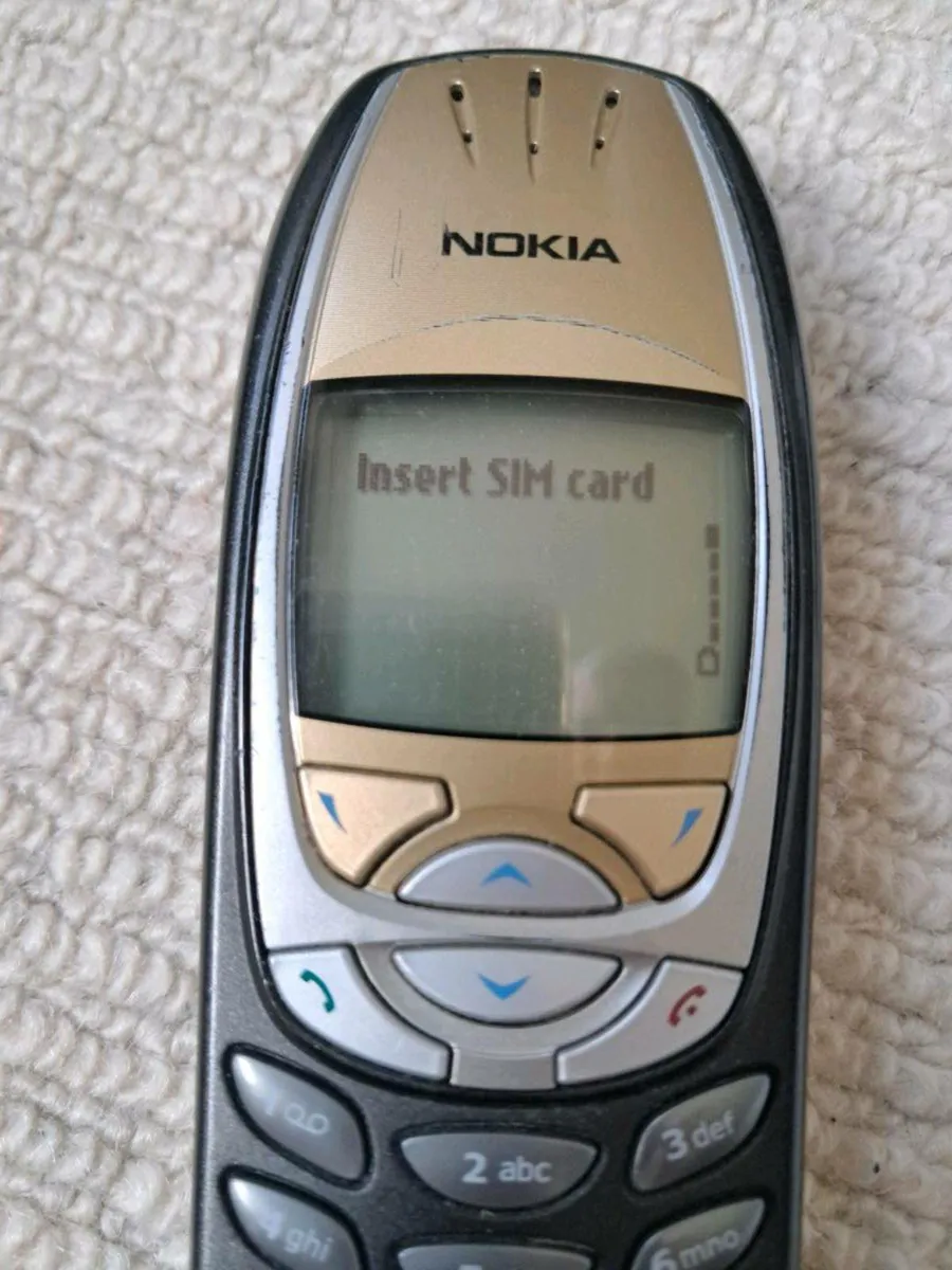 Nokia 6310i Mobile Phone - Image 2