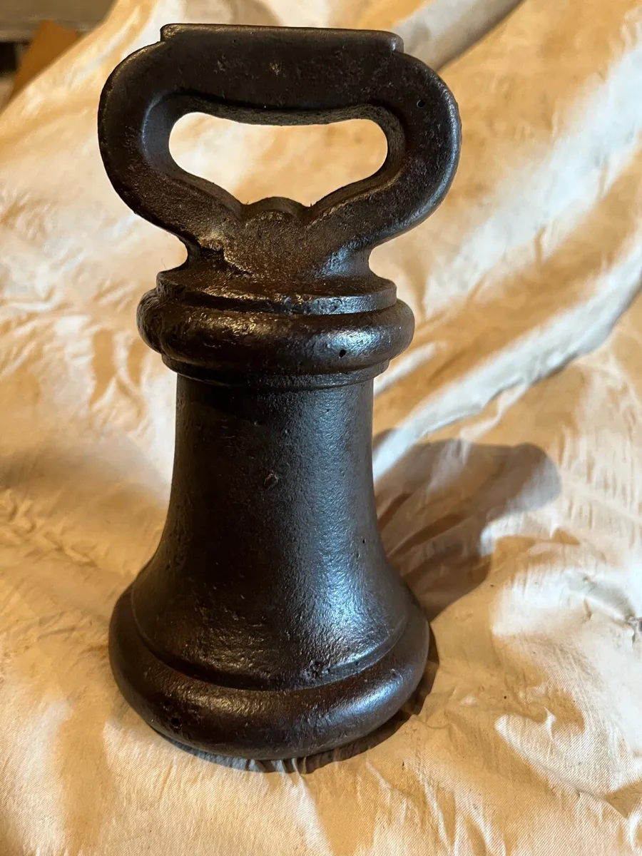Cast iron bell weight - Image 2