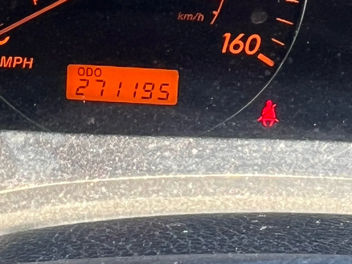 Car - Image 2