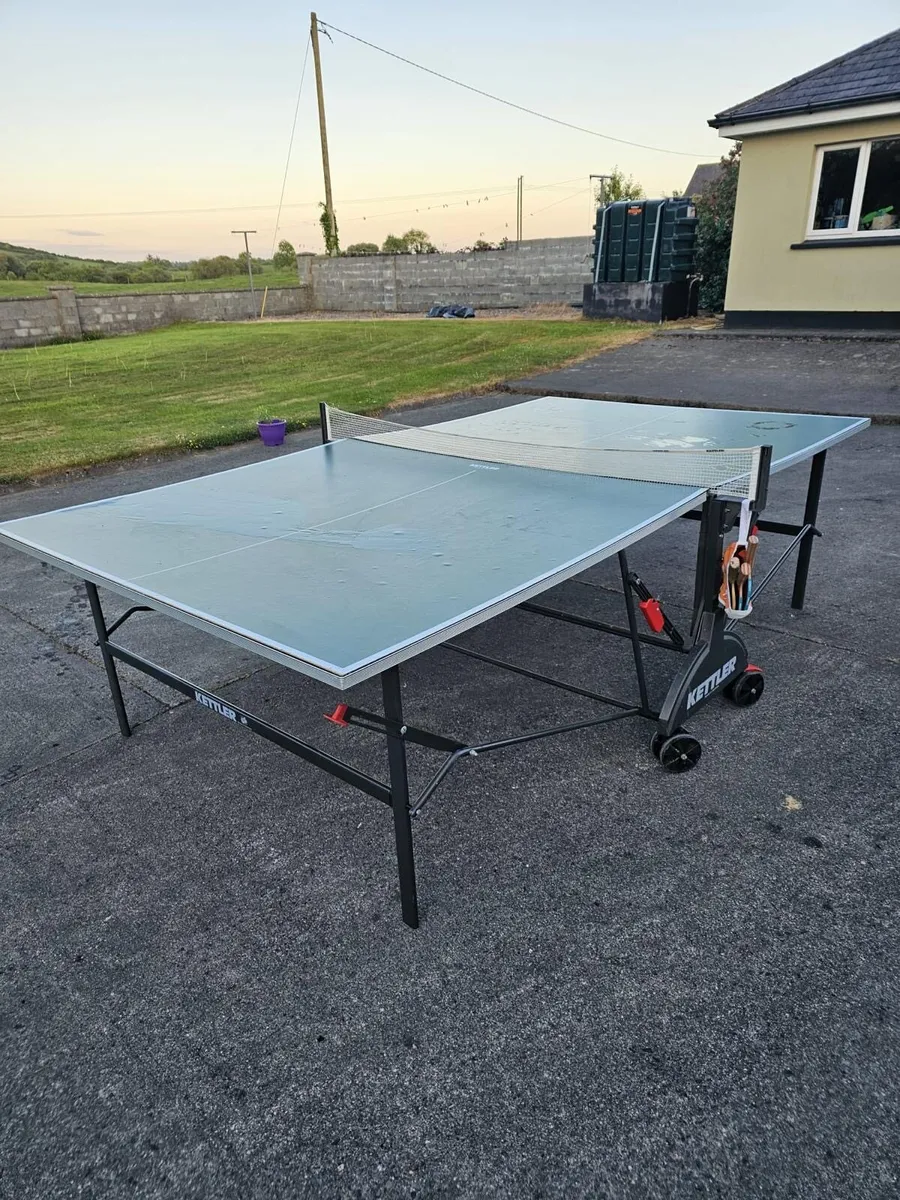 Outdoor table tennis table - Image 1