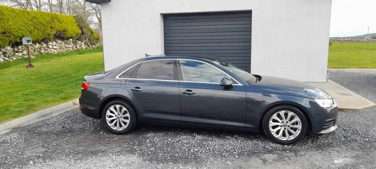 Audi A4 2016 - Image 4