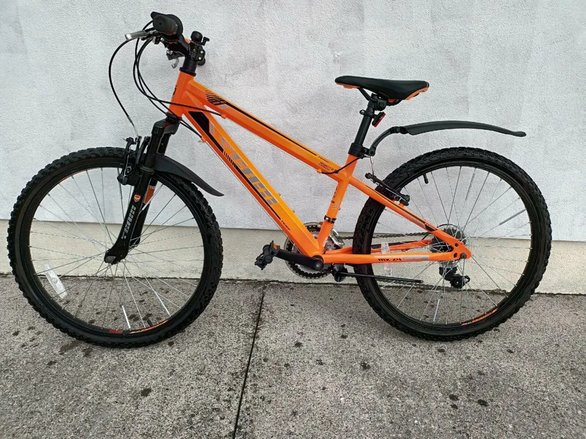 Childs bicycle - Image 1