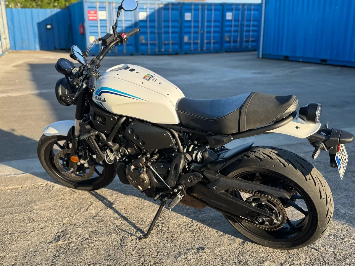 Yamaha xsr 700 . Like new condition . - Image 1