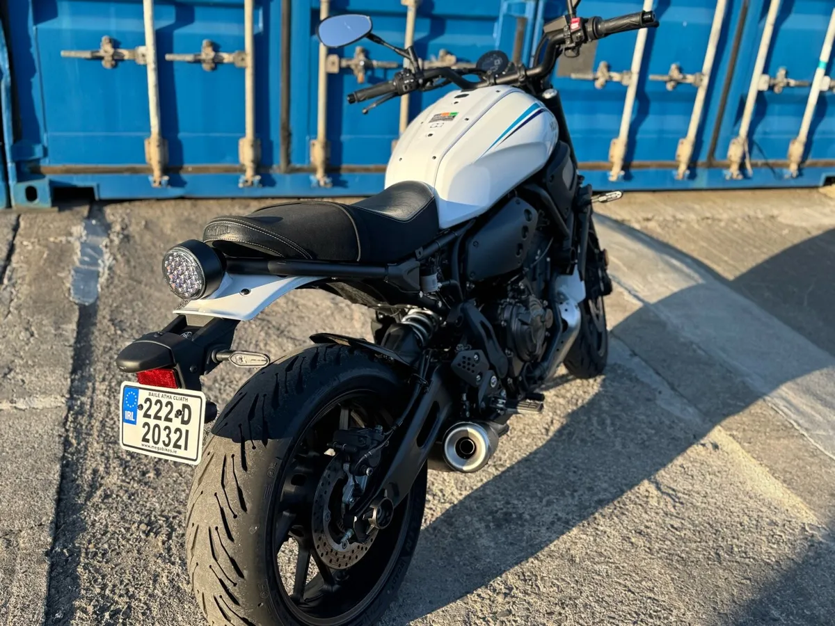 Yamaha xsr 700 . Like new condition . - Image 2