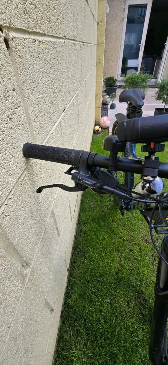 Trek XCaliber 7 - Image 2