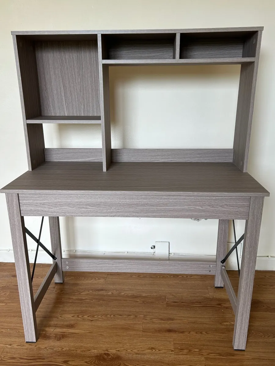 Desk - Image 3