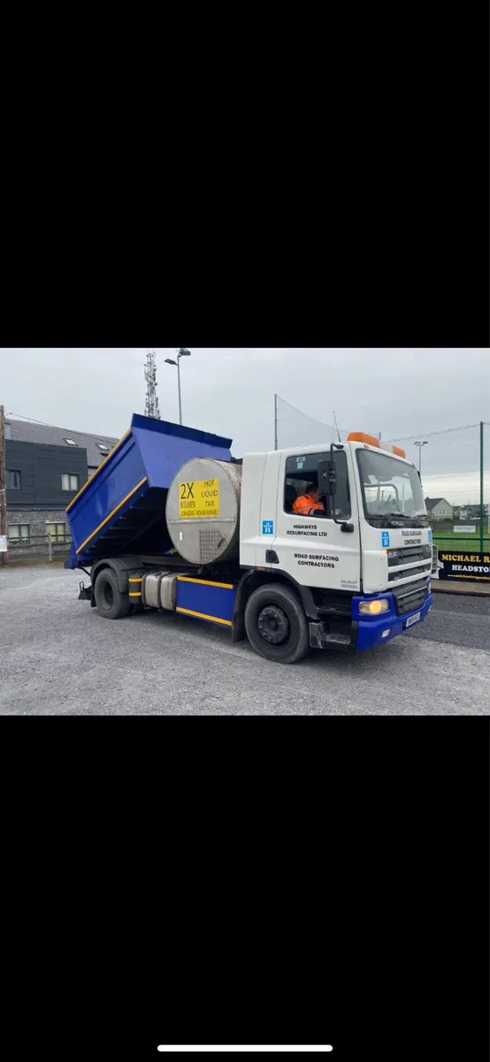 Tar in tanker - Image 1