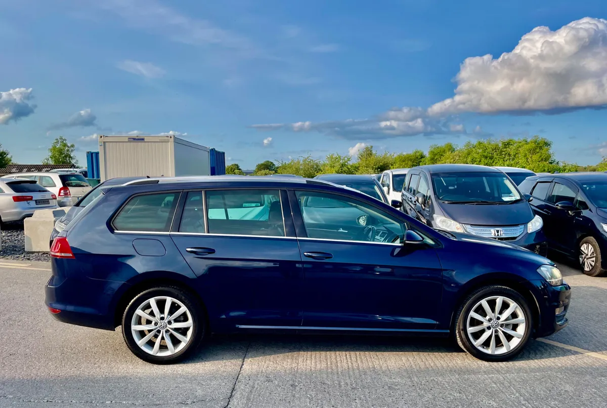 VOLKSWAGEN GOLF 2015 /TSI BLUEMOTION/ - Image 4