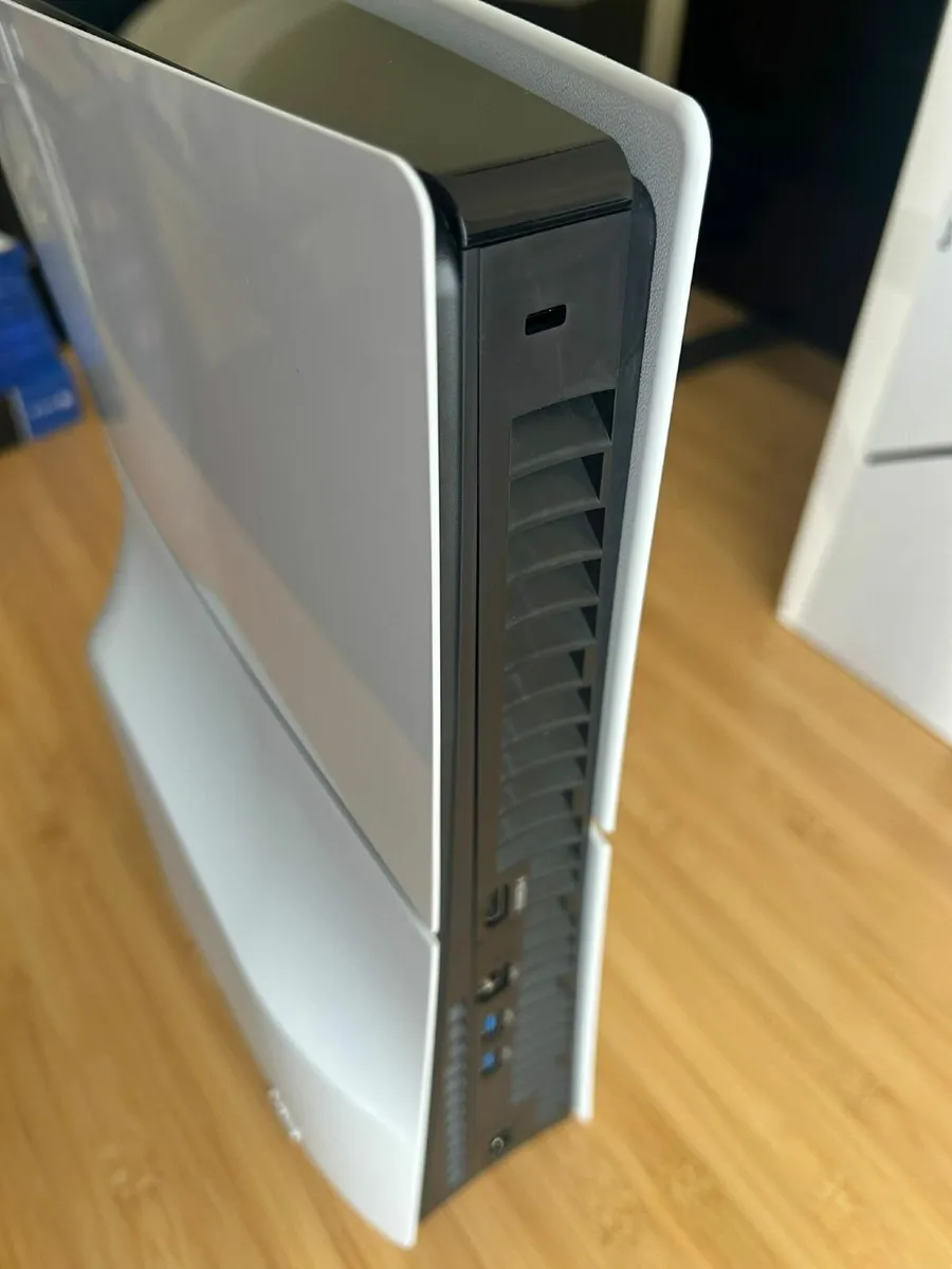PS5 Slim Disc + 7 Top Games + 2 Controllers - Image 2