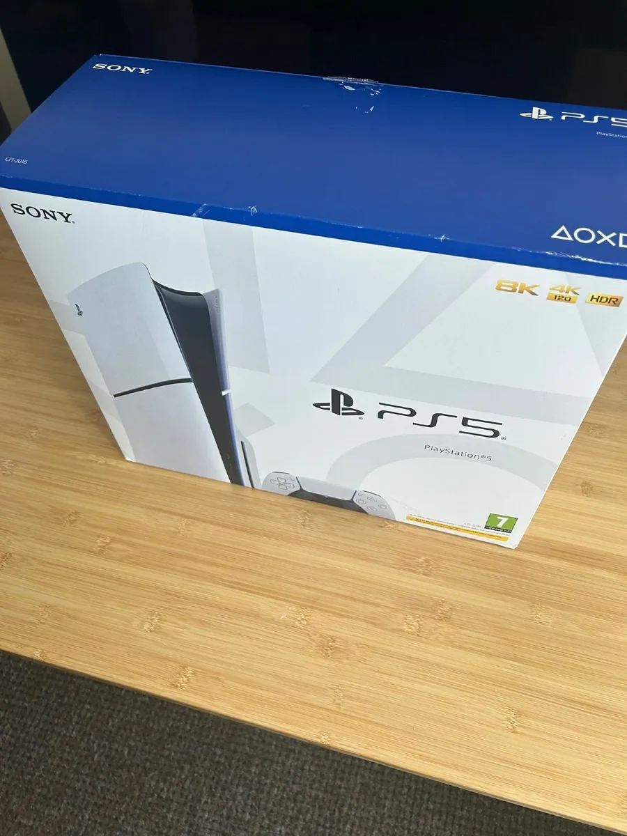 PS5 Slim Disc + 7 Top Games + 2 Controllers - Image 3