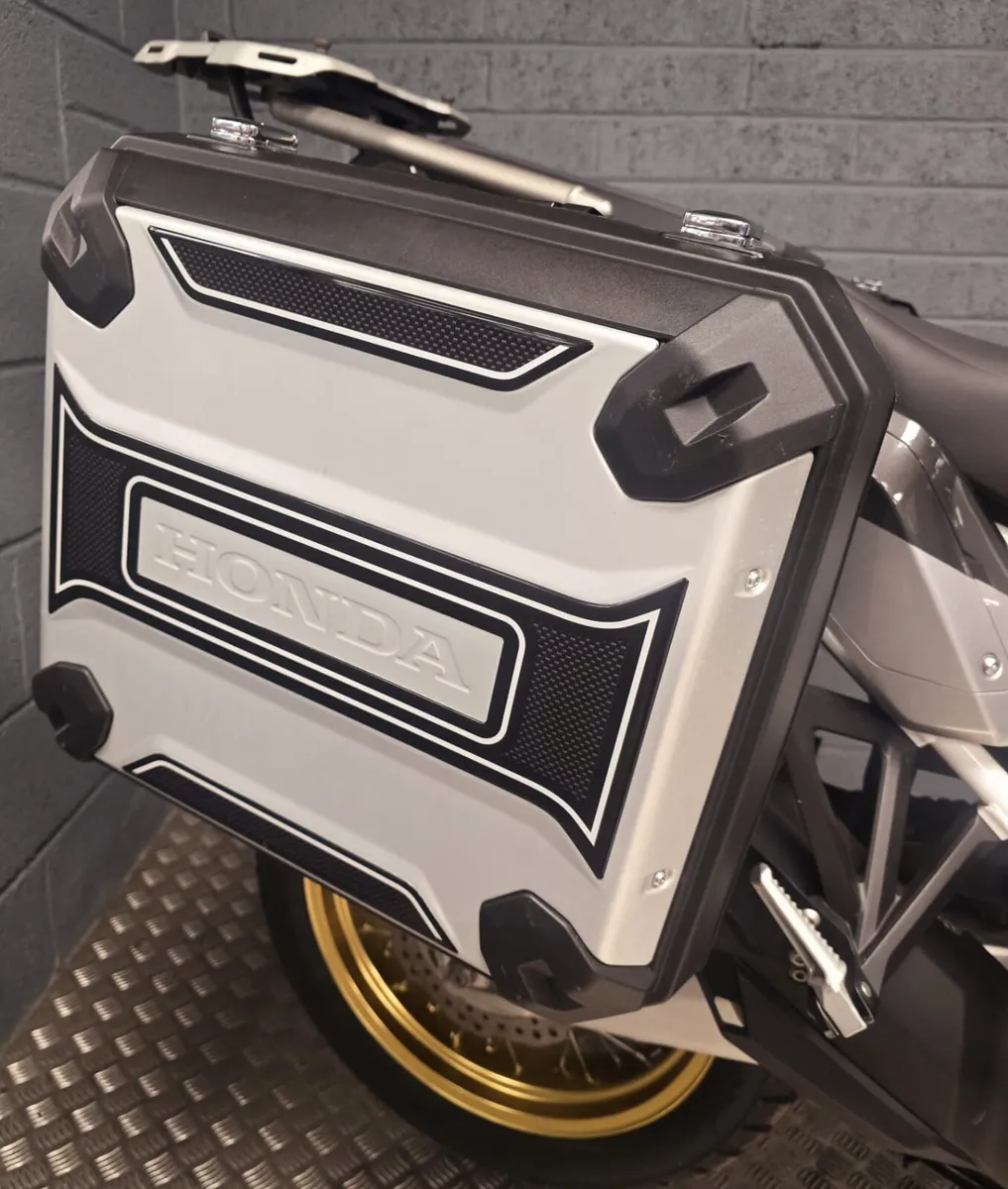 2019 HONDA CRF 1000 AFRICA TWIN ADVENTURE SPORTS - Image 3
