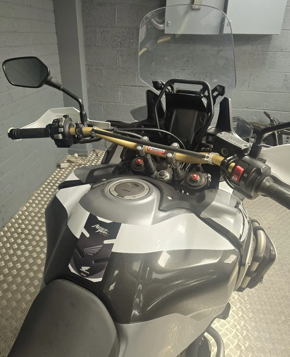 2019 HONDA CRF 1000 AFRICA TWIN ADVENTURE SPORTS - Image 4