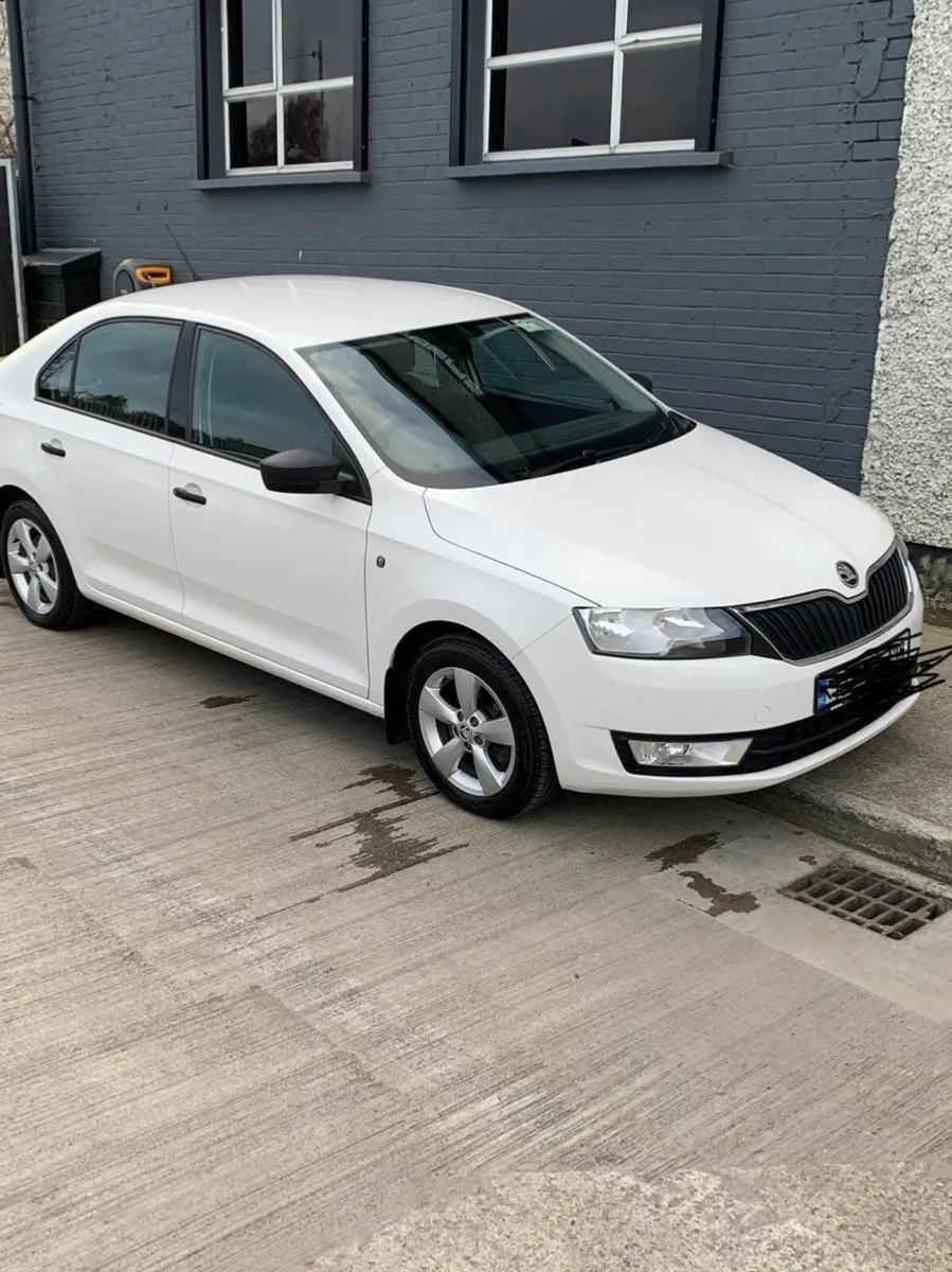 Skoda Rapid 2013 - Image 1