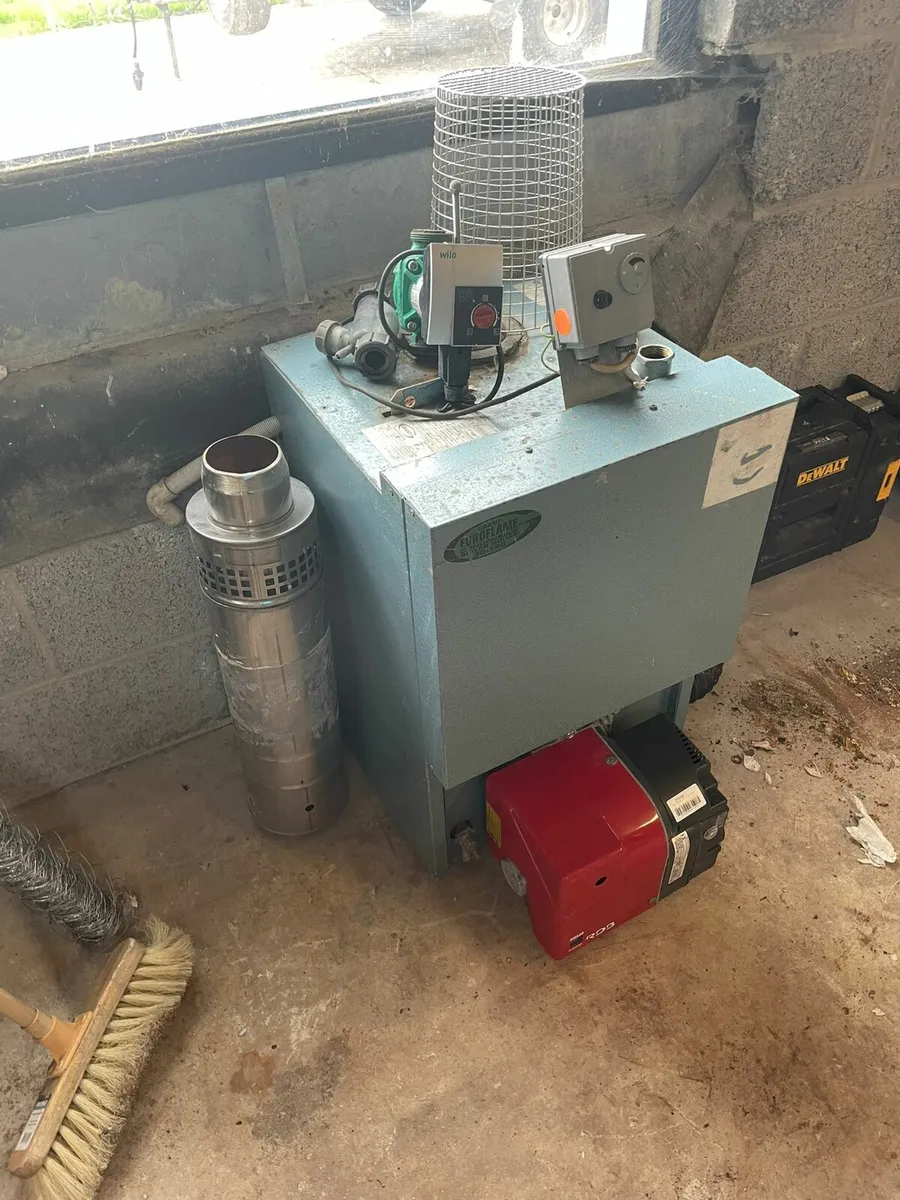 Oil boiler - Image 1