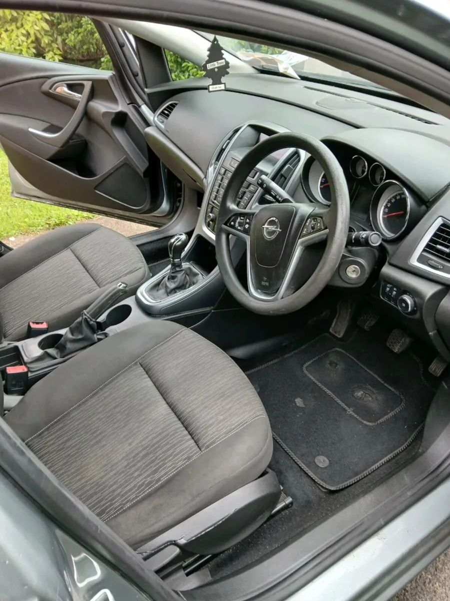 Opel Astra - Image 2