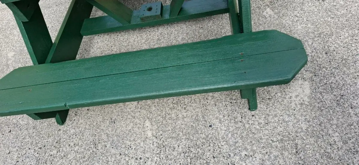Picnic Table - Image 4