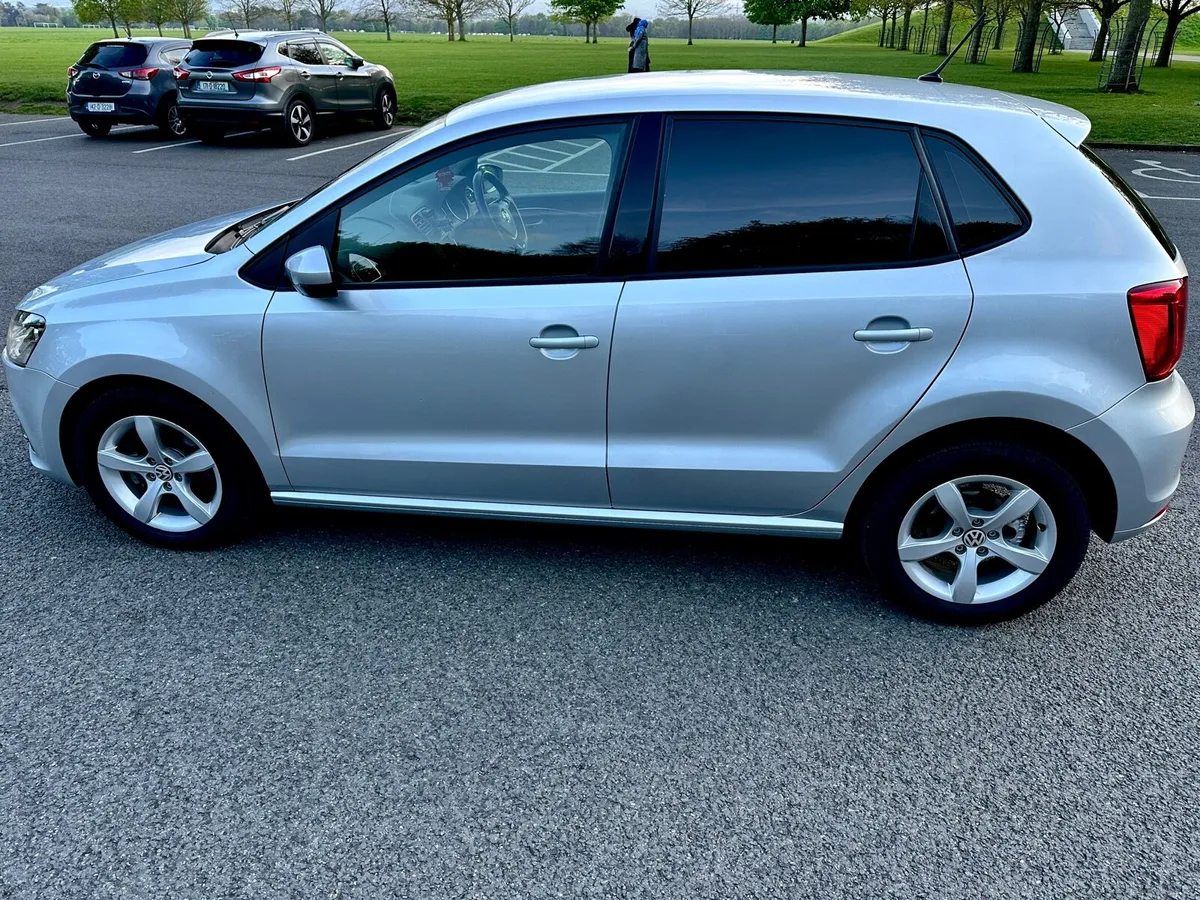 Volkswagen polo - Image 4