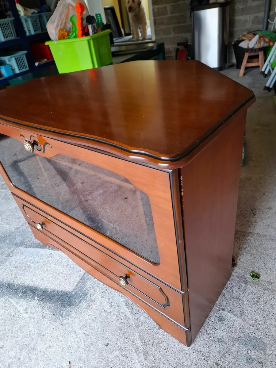 TV Cabinet - Image 1