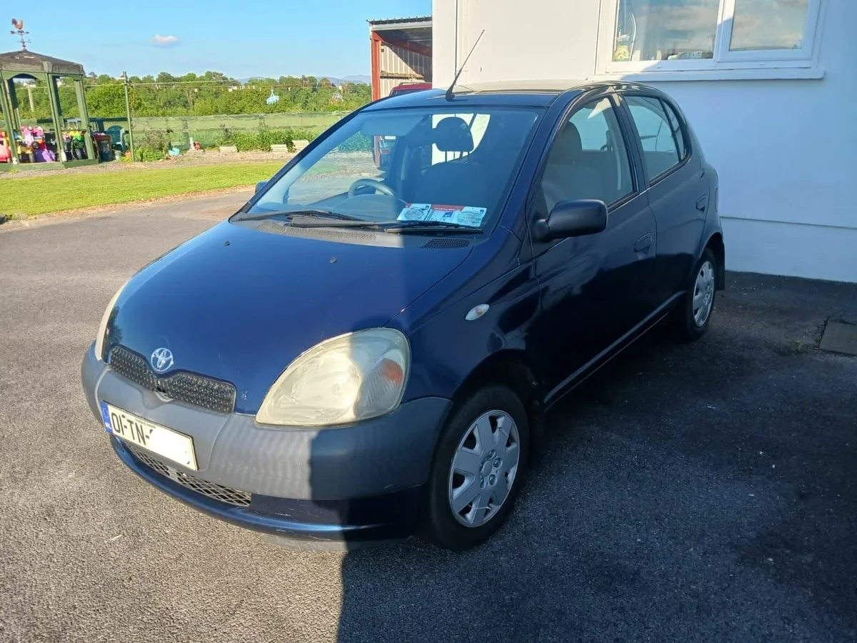 Toyota Yaris 2001 - Image 3
