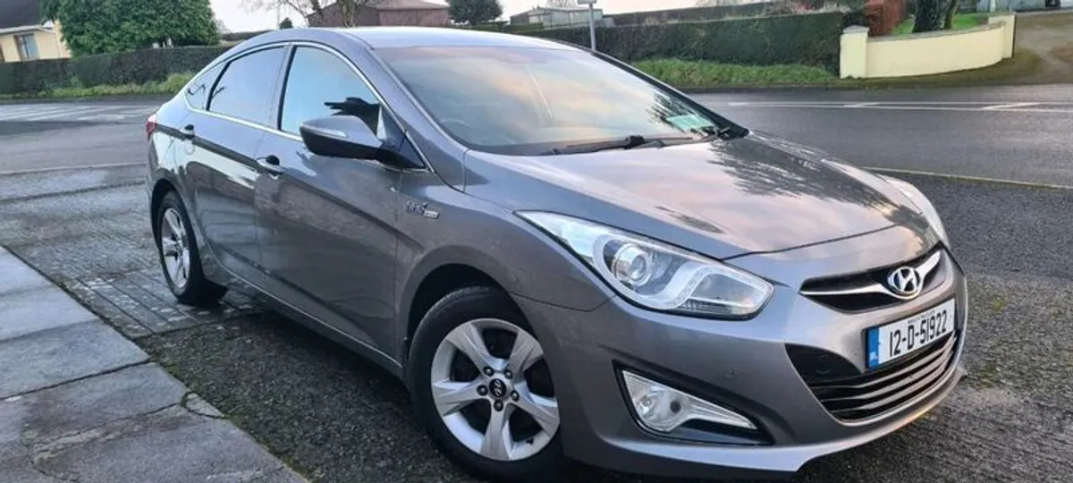 2012 Hyundai i40 - Image 1