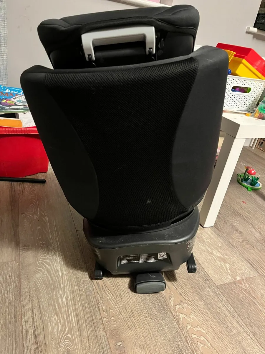 Joie Spin 360 Isofix Baby Seat - Image 2