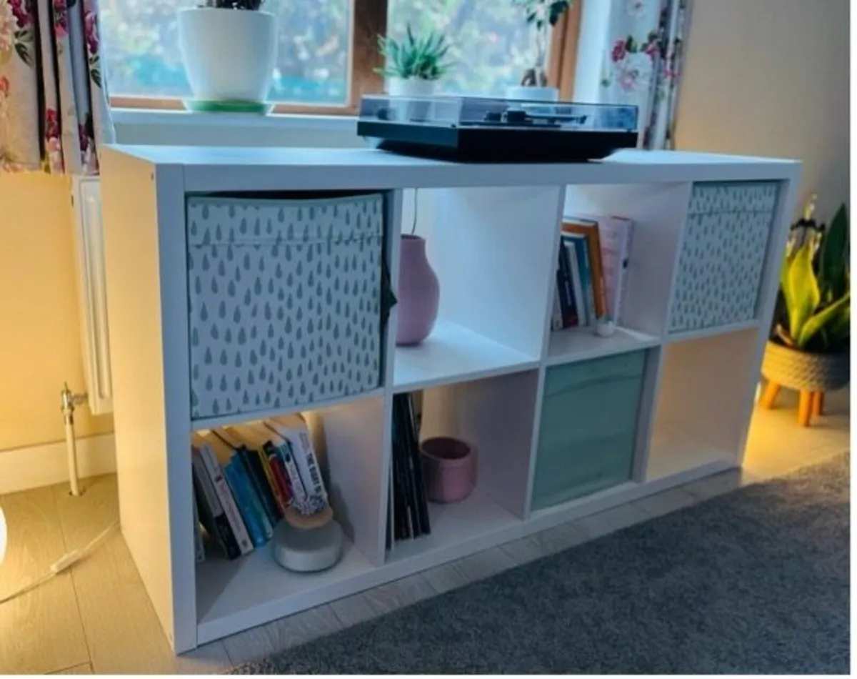 Shelving unit - Image 1