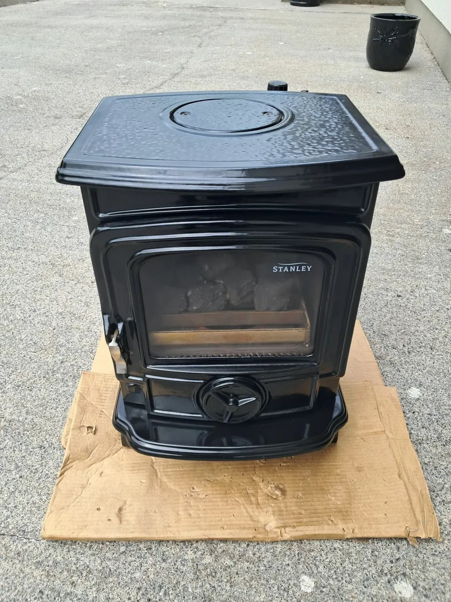 Stanley oisin oil stove - Image 1