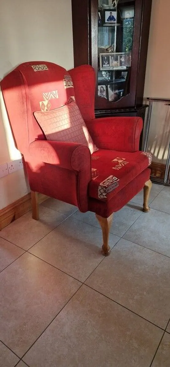 Queen Anne armchair - Image 1