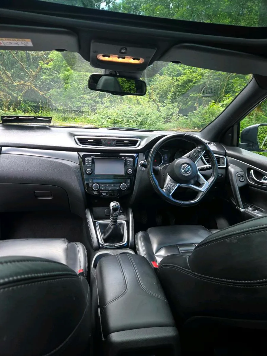 NISSAN QASHQAI Tekna - Image 1