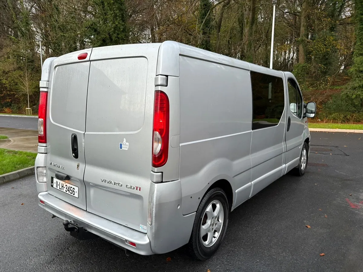 2011 Opel vivario - Image 3