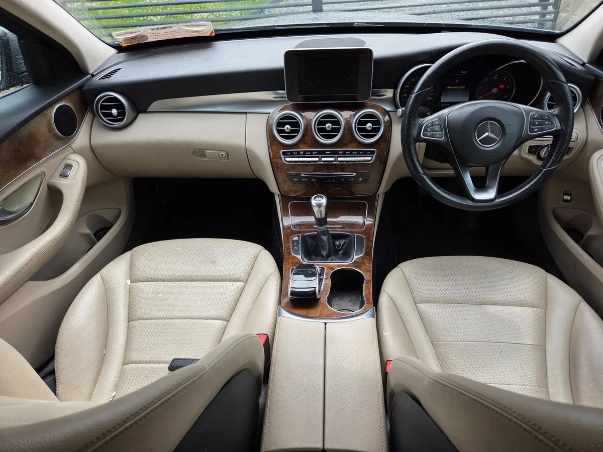 Mercedes-Benz C-Class 2015 - Image 4